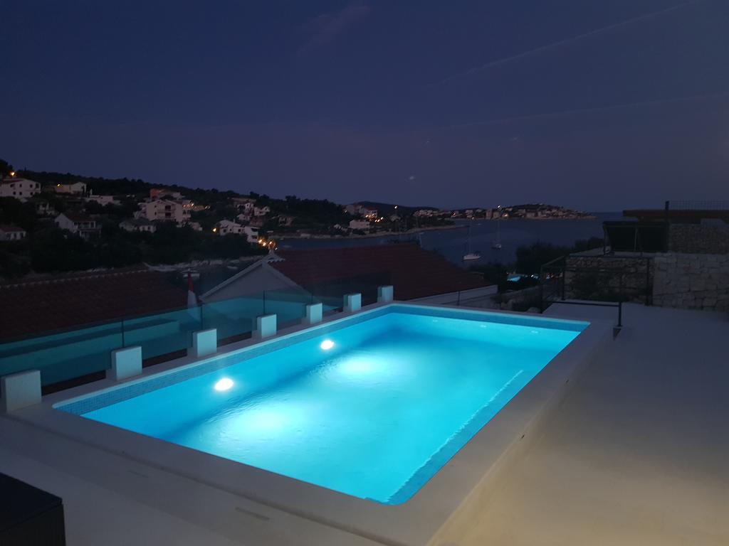 Villa Kristina Sevid Luaran gambar