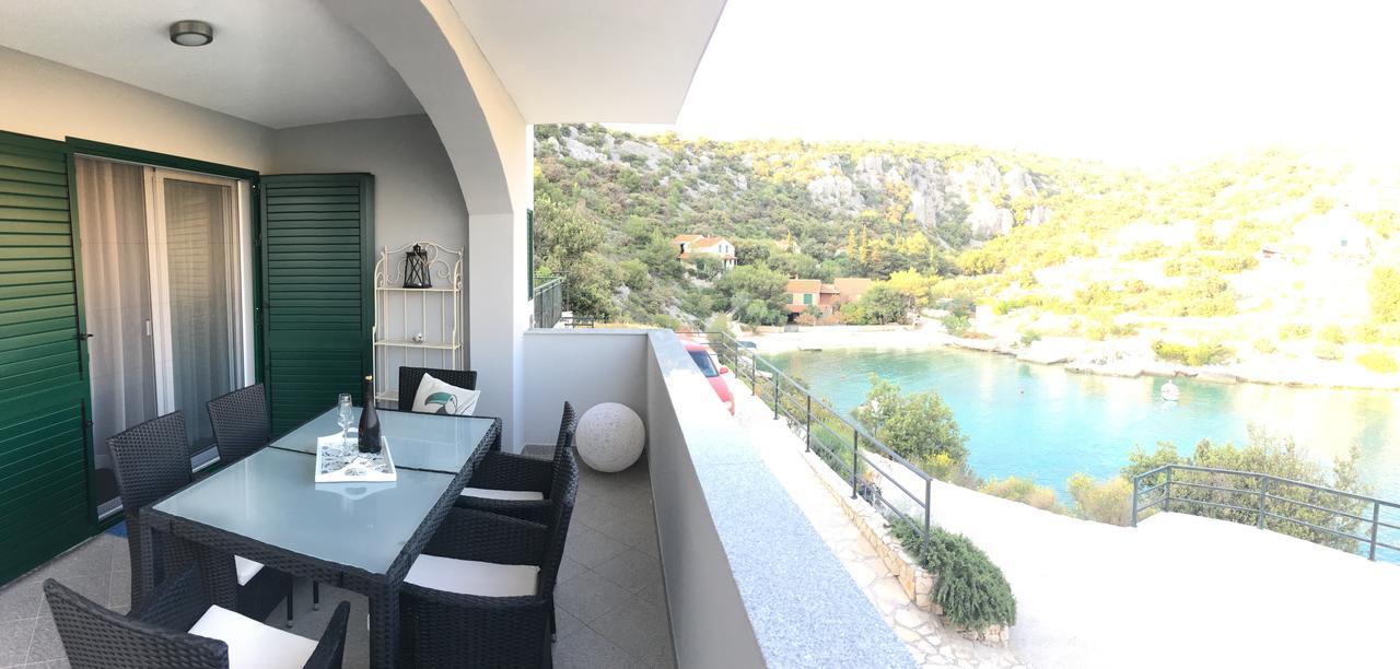 Villa Kristina Sevid Luaran gambar